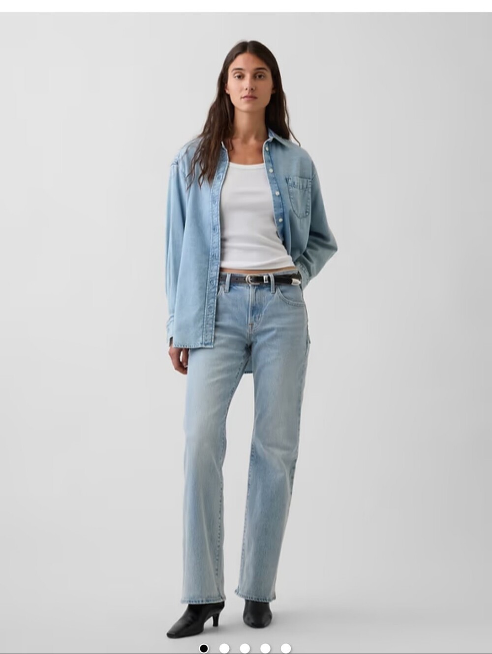 Gap Relaxed Mid Rise Lught Wash Flare Jeans